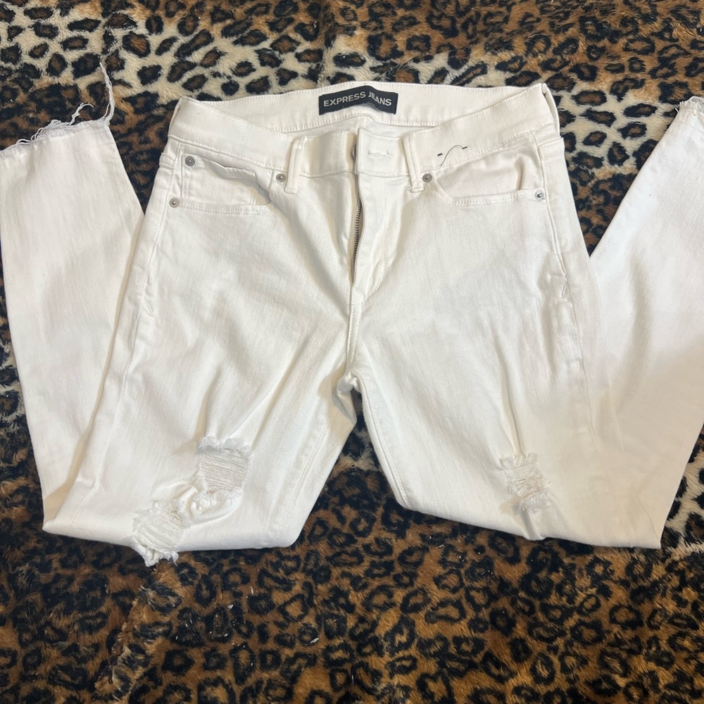 EXPRESS MID RISE CROPPED LEGGING
WINTER WHITE DESTROY WITH RELEASE HEM